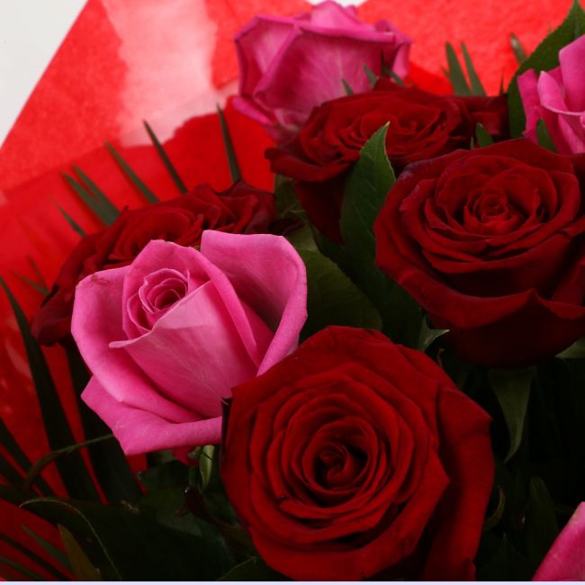 Love You Balloon & Blush Roses Bouquet£19.99