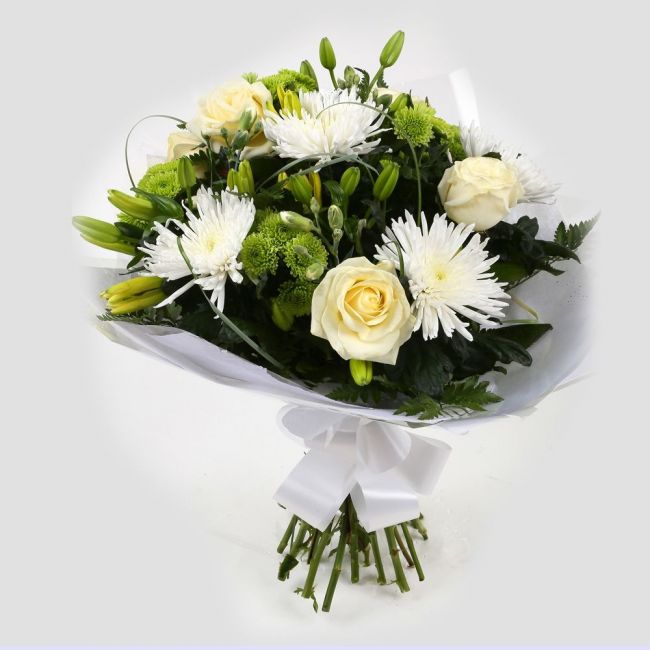Golden Cream Flowers Bouquet£16.99