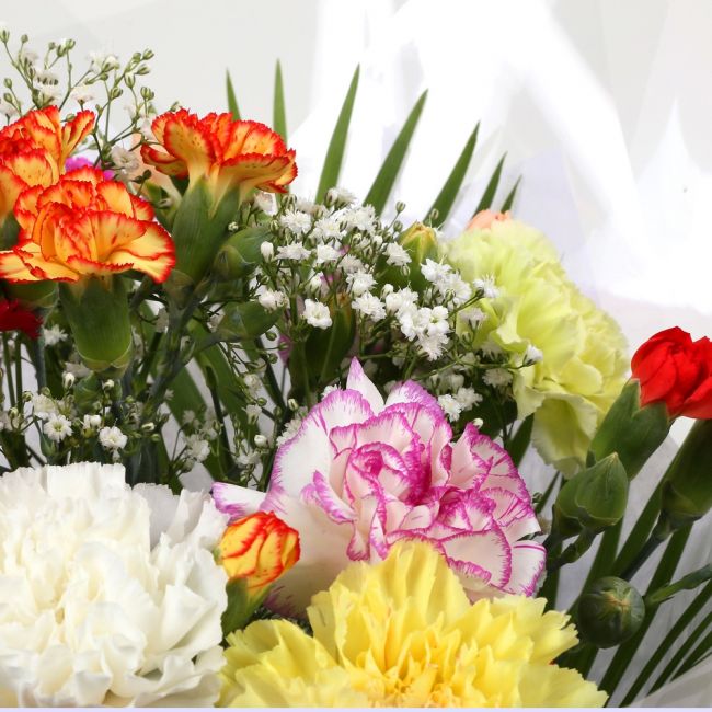 Birthday Balloon & Lollipop Star Flowers£19.99