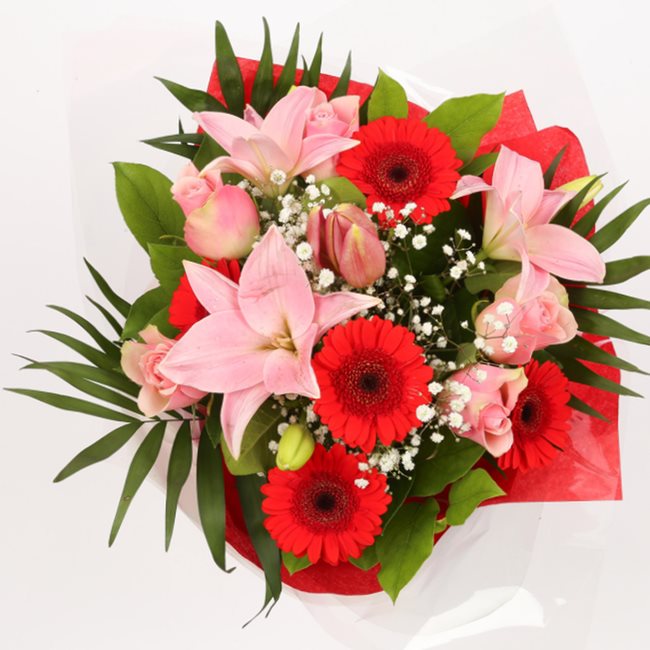 Love You Balloon & Pink Red Deluxe Bouquet£19.99