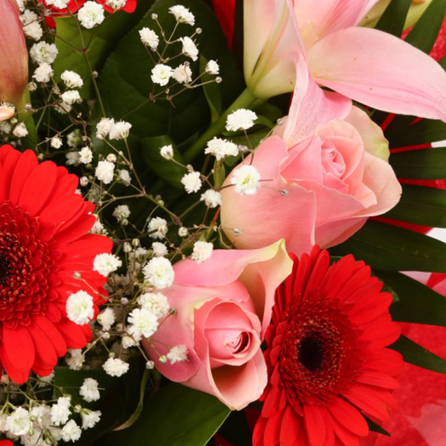 Love You Balloon & Pink Red Deluxe Bouquet£19.99