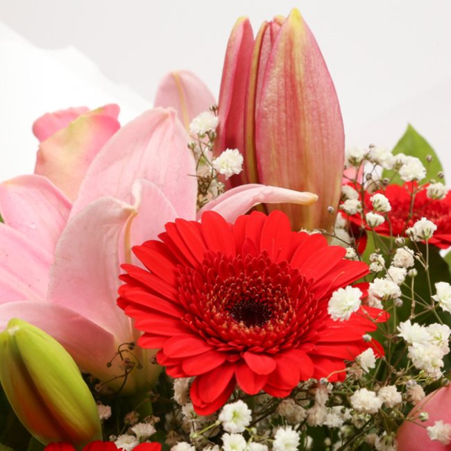 Love You Balloon & Pink Red Deluxe Bouquet£19.99