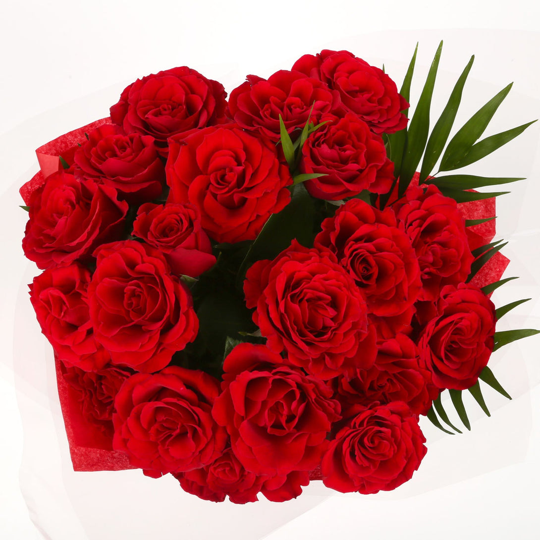 20 Red Roses & Birthday Balloon£21.99