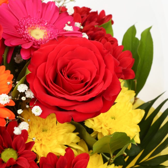 Love You Balloon & Beauty Blooms Bouquet£19.99