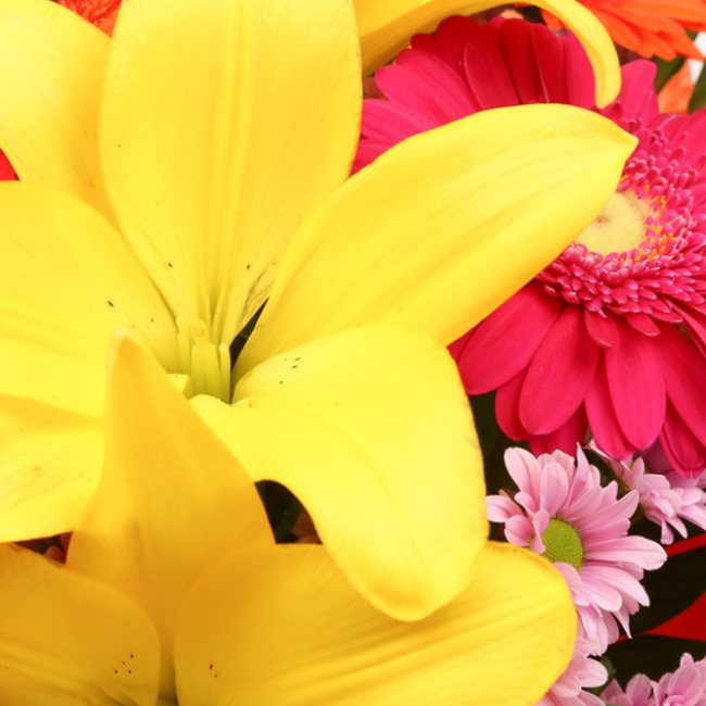 Love Balloon & Summer Sun Bouquet£19.99