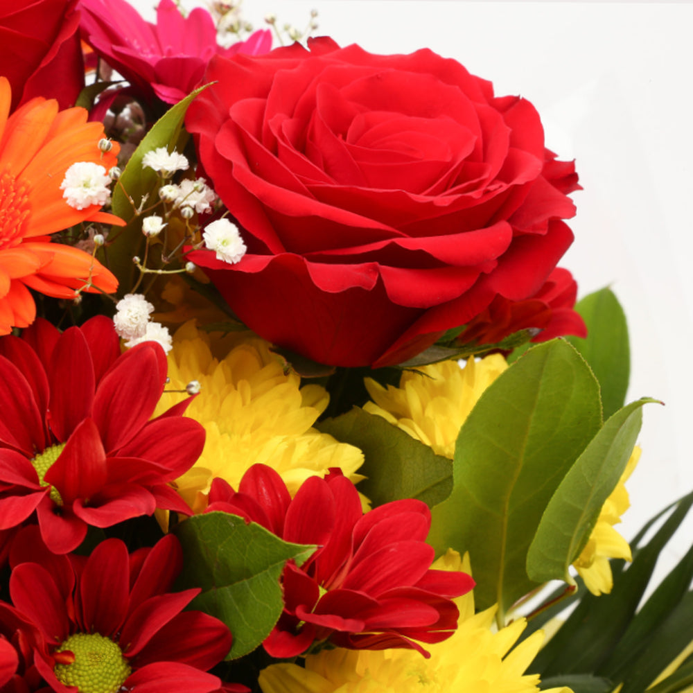 Congratulations Balloon & Beauty Blooms Flowers£19.99