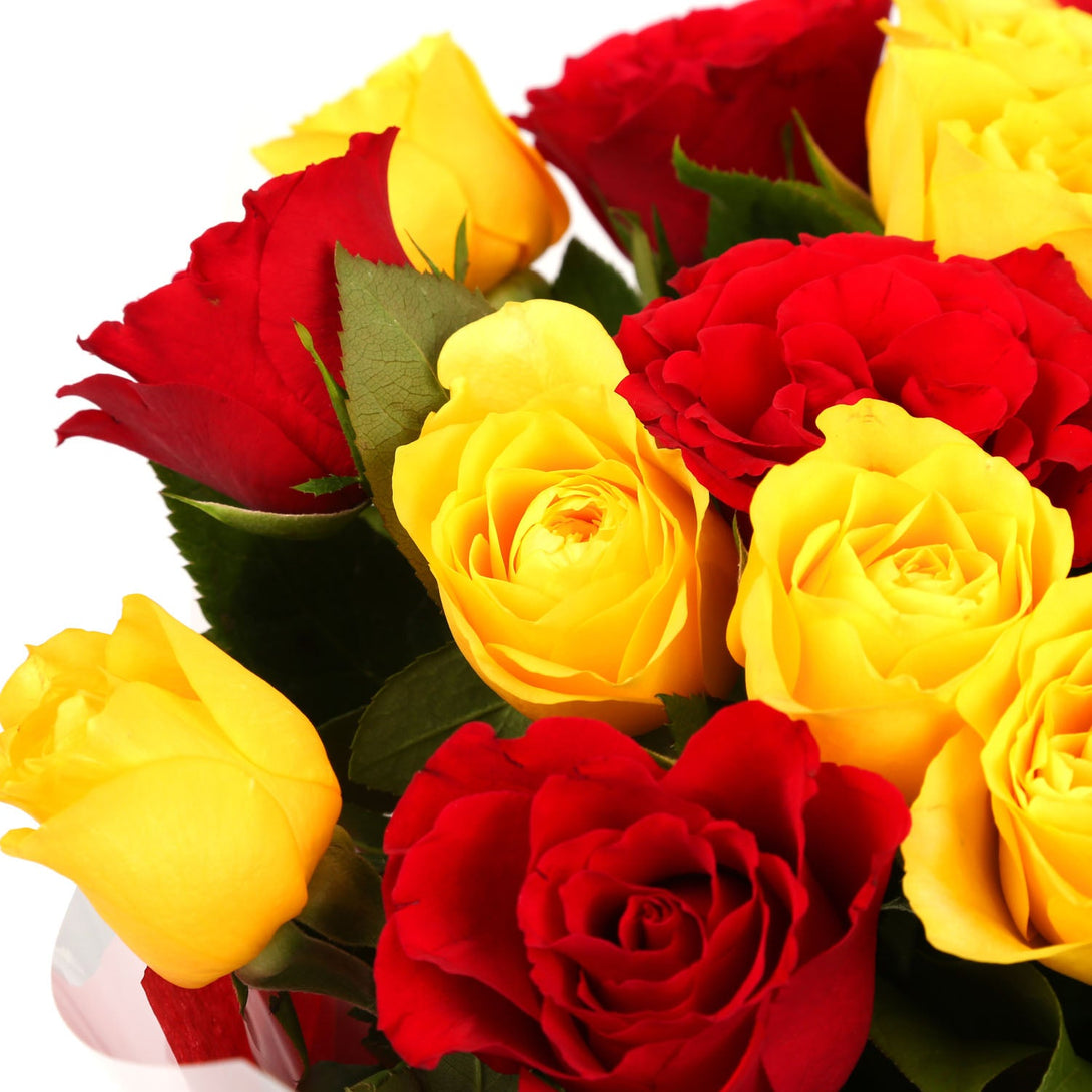 20 Blush Yellow & Red & Roses Birthday Balloon£21.99