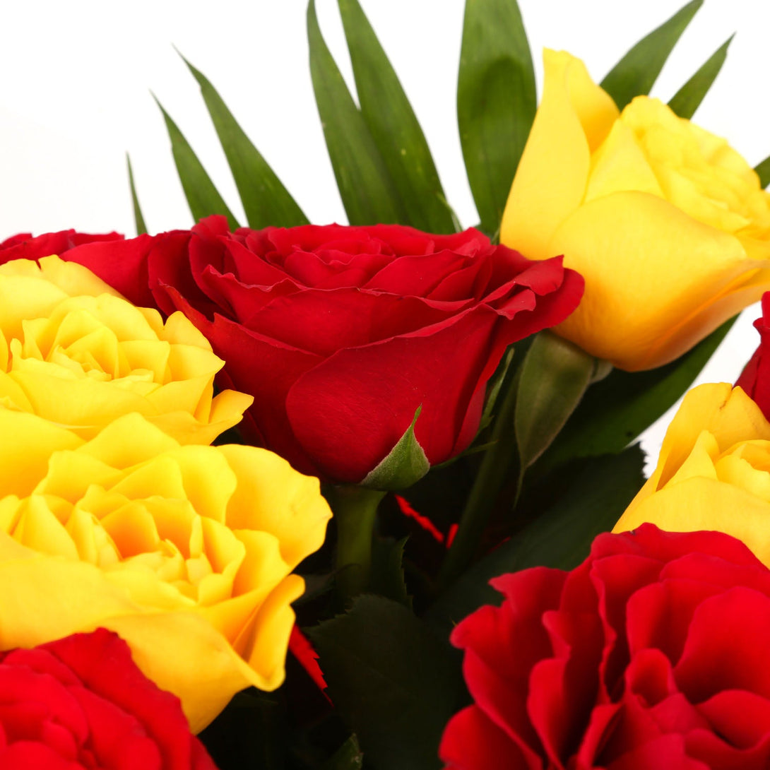20 Blush Yellow & Red & Roses & Get Well Balloon£21.99