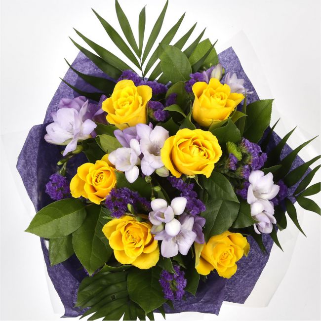 Pretty Scented Roses & Freesias£16.99